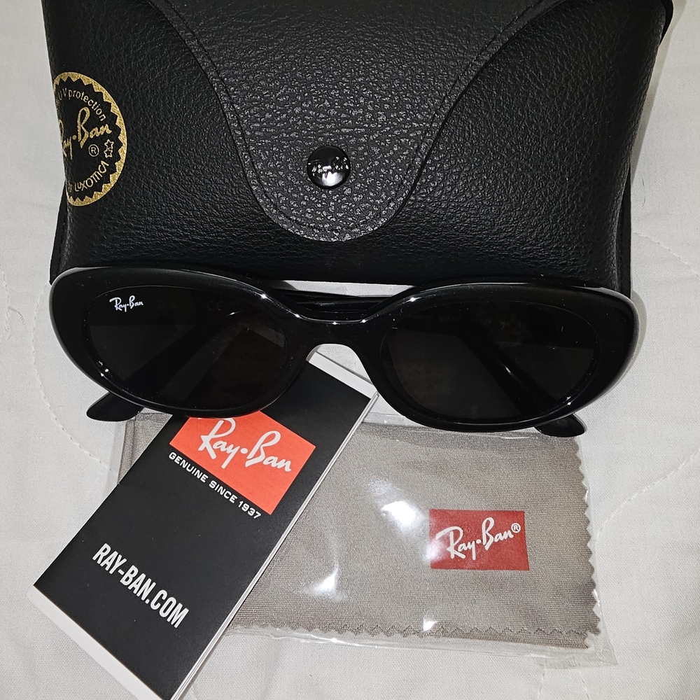Ray-Ban Black Sunglasses